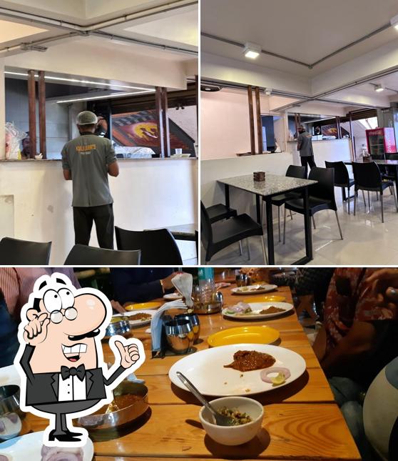Take a seat at one of the tables at Kulkarni's Pav Bhaji