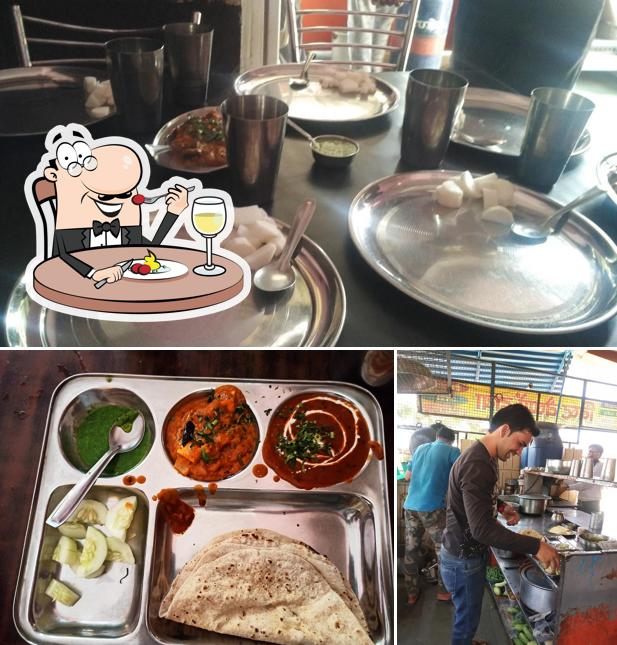 The photo of food and interior at Bisht Vaishno Dhaba