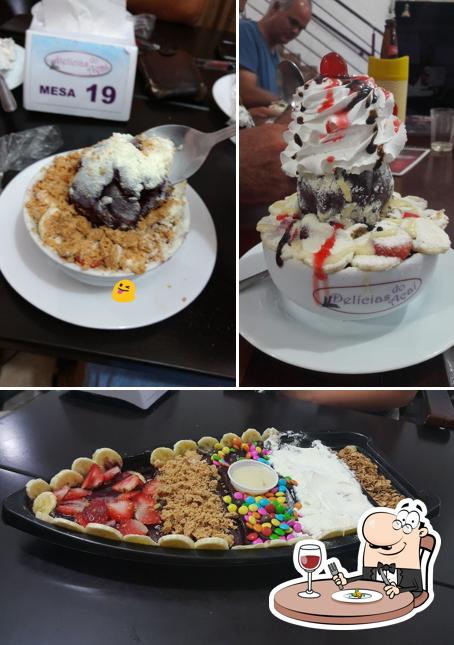 Platos en Delícias do Açaí