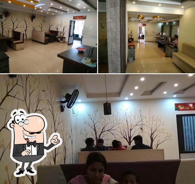 Take a seat at one of the tables at Halais dum biriyani hut