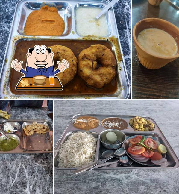 Clam chowder at 140% Veg New Gulshan Dhaba