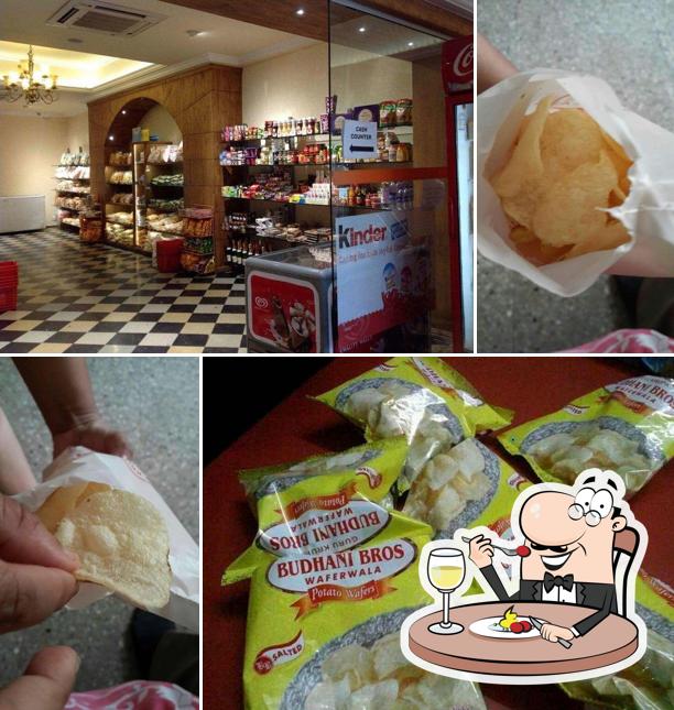 Meals at Budhani Waferwala