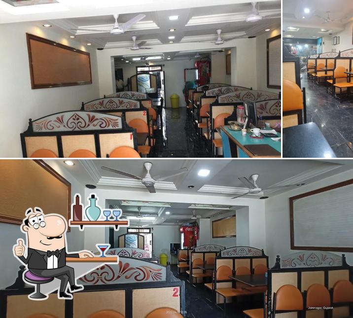 Cafe Paradise Restaurant