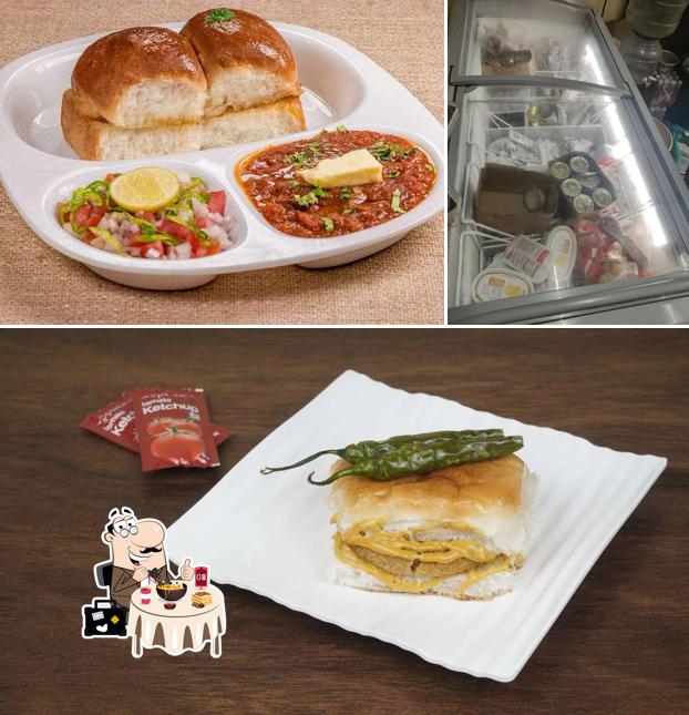 Food at Mumbai vada pav no 1
