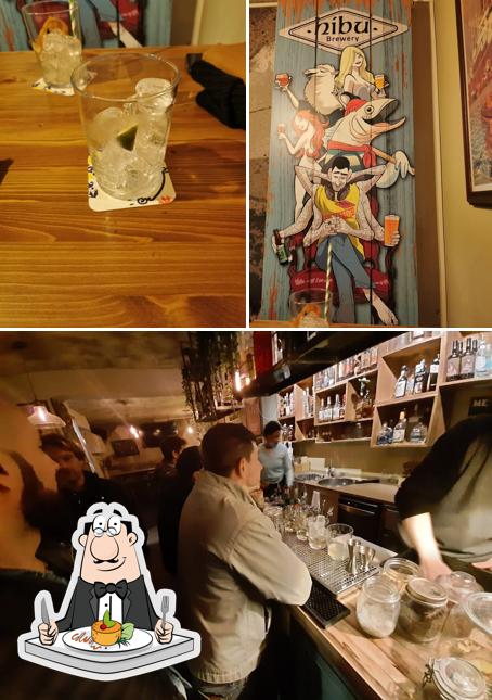 La foto di cibo e bancone da bar da Hops Modena