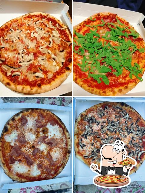 Prenditi una pizza a Pizzeria Trentavizi Di Marchegiani Daniela