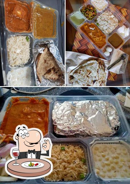 Food at Bikaner Thali wala