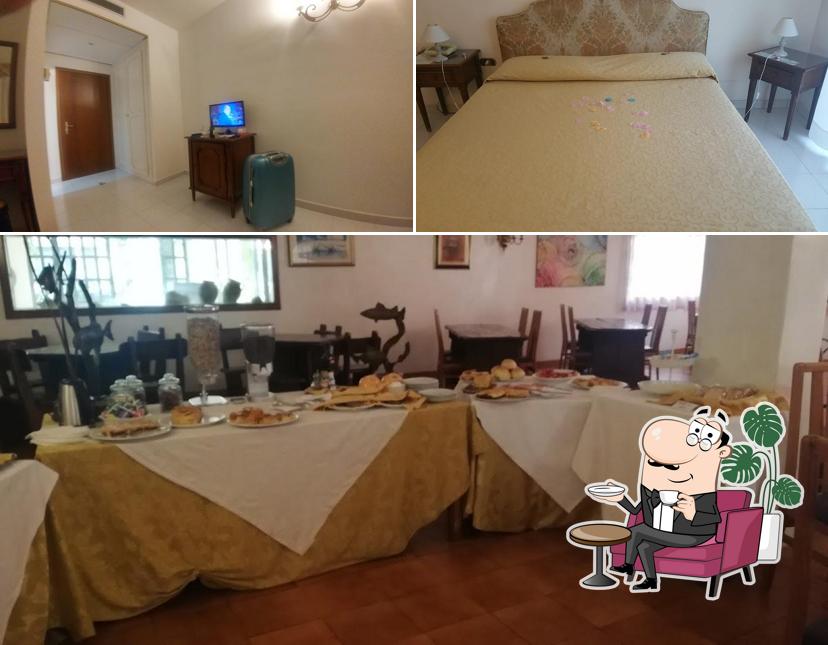 Siediti a un tavolo di Hotel Calla' 2