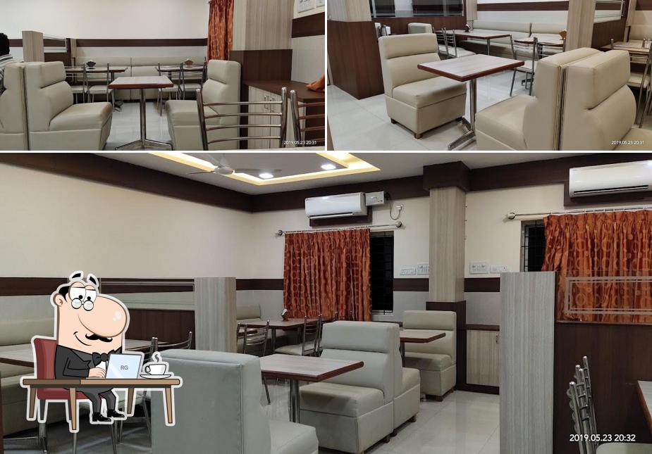 Parimala Nonveg and Bar attached