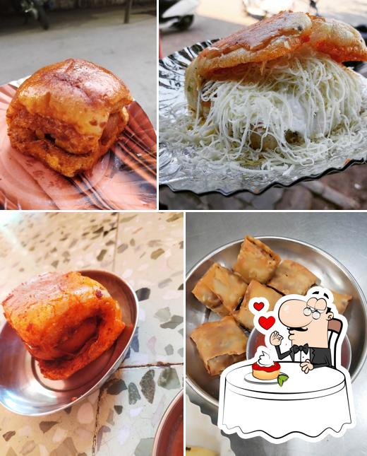 Shreeji Khaman House provides a range of sweet dishes