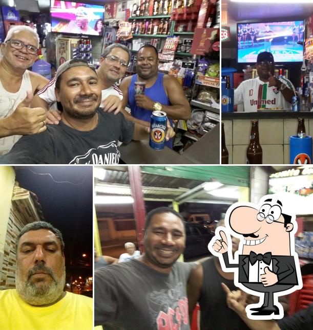 Julio's Bar