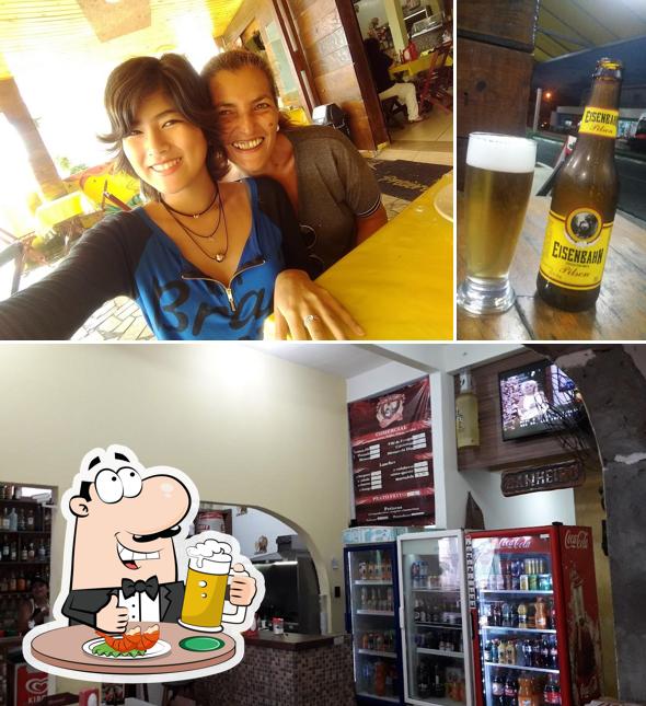 Padaria e Restaurante Praieira fornece uma gama de cervejas