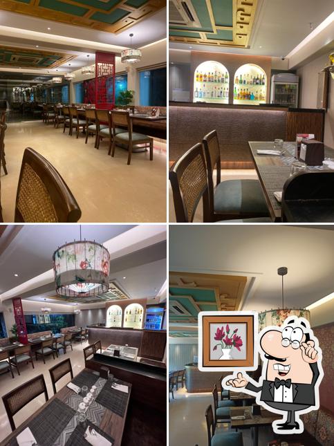 The interior of Sizzling China