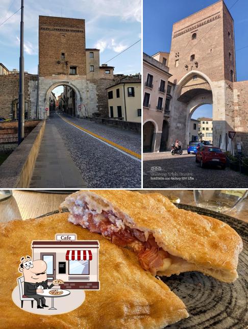 Tra le varie cose da Ristorante Napoli Centrale si possono trovare la esterno e cibo