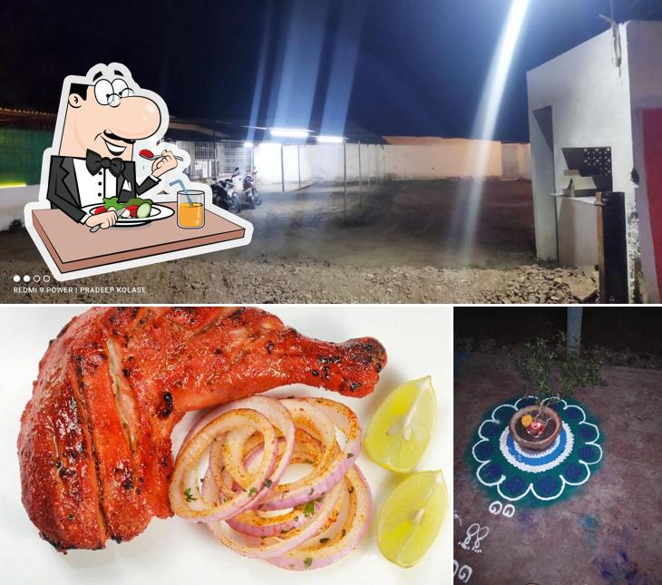 Among various things one can find food and exterior at NANA KA DHABA