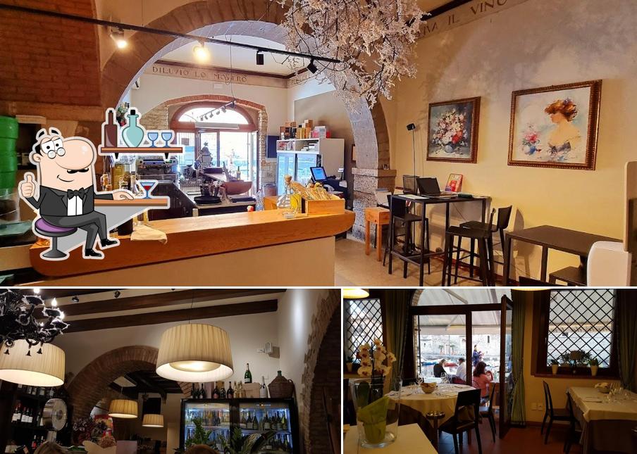 Gli interni di La Taverna da Oreste