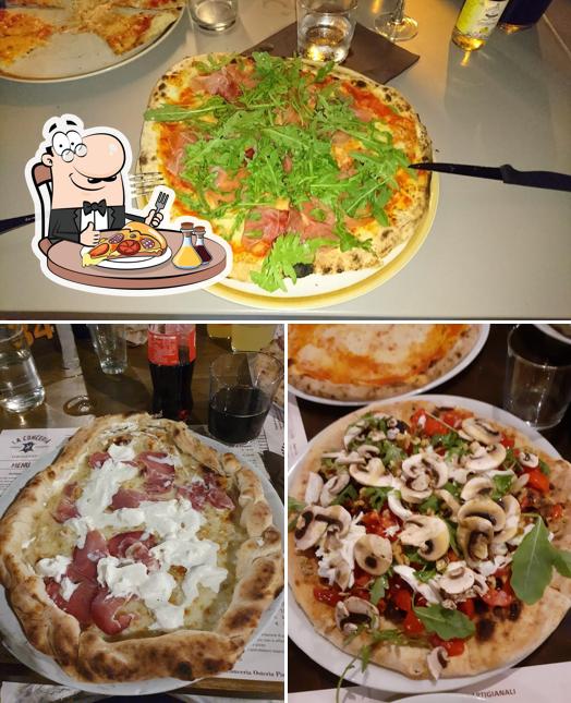 Scegli una pizza a La Conceria