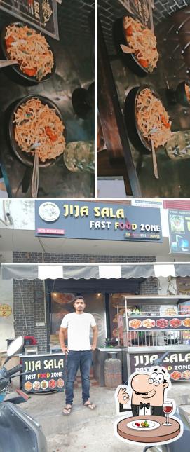 Food at Jija sala fast food zone