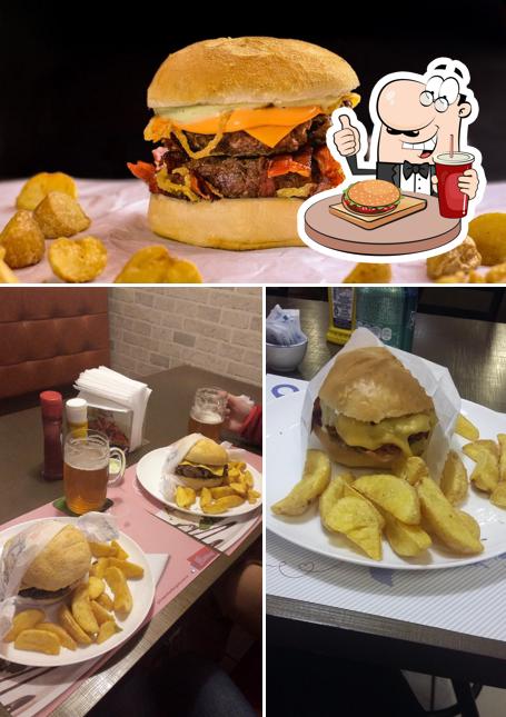 Experimente um hambúrguer no Go Burgers/UrbanFlame Burger