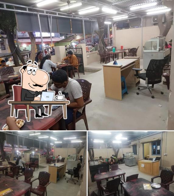 The interior of MANA KITCHEN 4am biryani