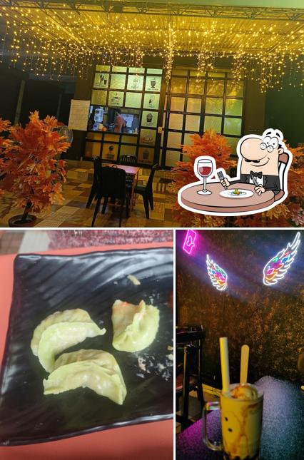 The picture of Momo land’s food and interior