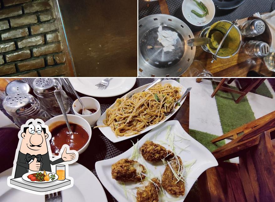 Food at Eat tree cafe