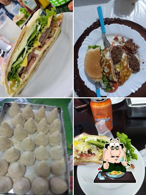 Platos en Lanchonete Acácio