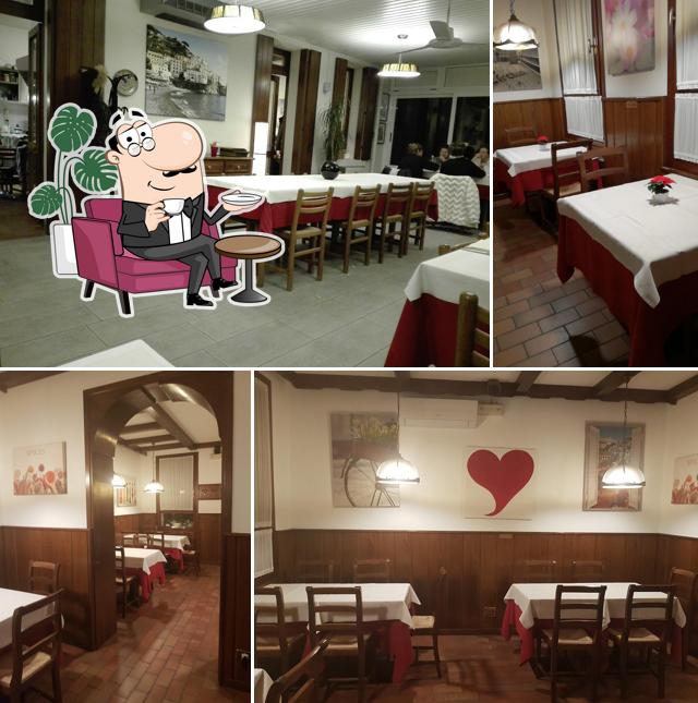 Gli interni di PIZZA EAST snc