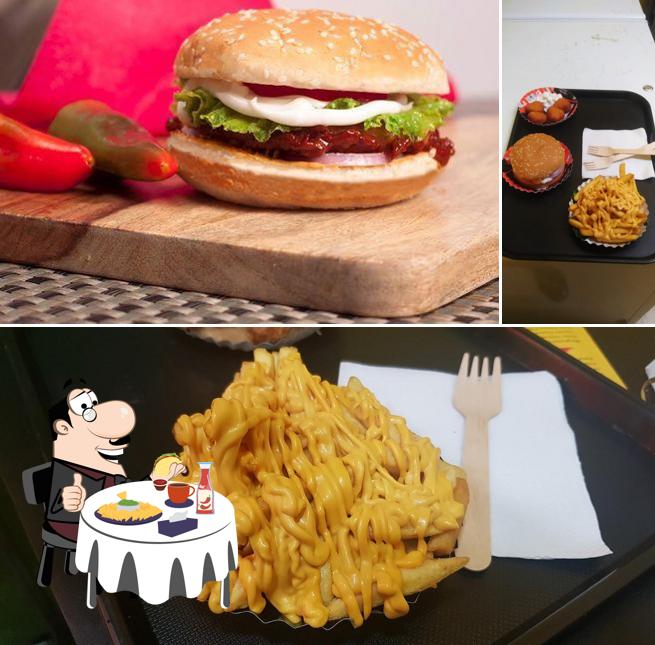 Hamburger at De Burger Time