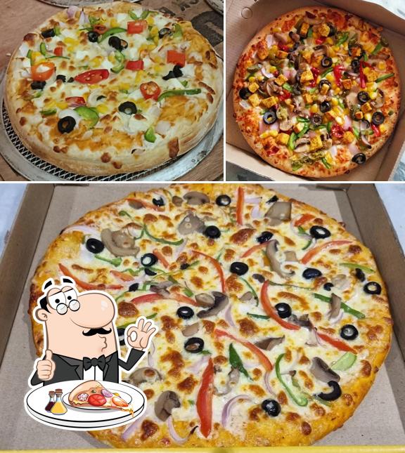 Try out pizza at Royal pizza cafe kannauj
