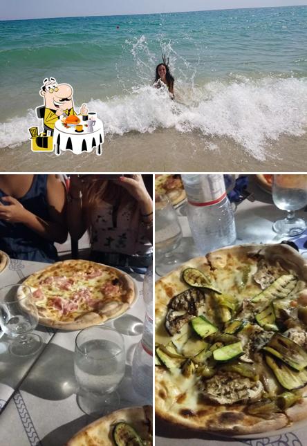 La immagine di cibo e esterno da Lido BarCollando