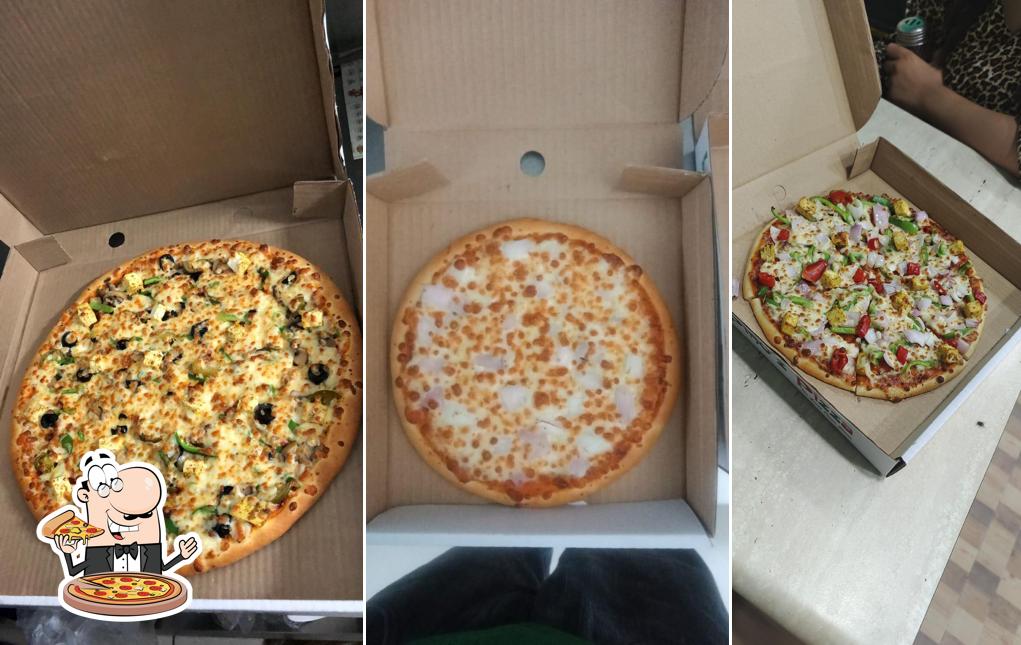 Pick pizza at La Pino'z Pizza-Main Bazar, Abohar
