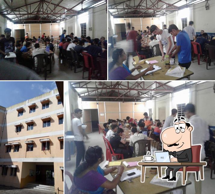 Check out how Techno India Banipur College -canteen looks inside