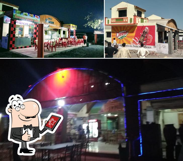 Look at this image of Hotel Siyaram