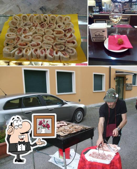 Tra le diverse cose da Bar Sorsi & Morsi si possono trovare la interni e dolce