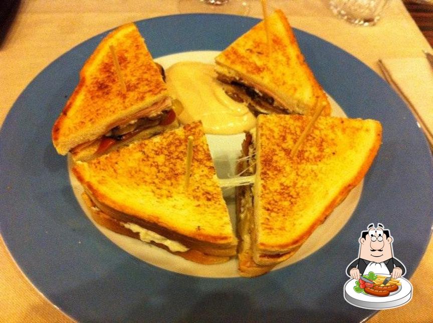 Toast al formaggio al Casablanca Ristorante Pizzeria