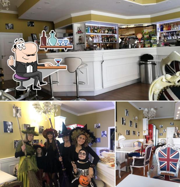 Dai un'occhiata agli interni di Free Time Cafe