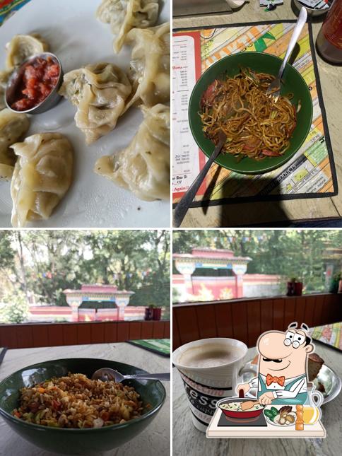 Fried rice at Queenie's Oven Green Cafe