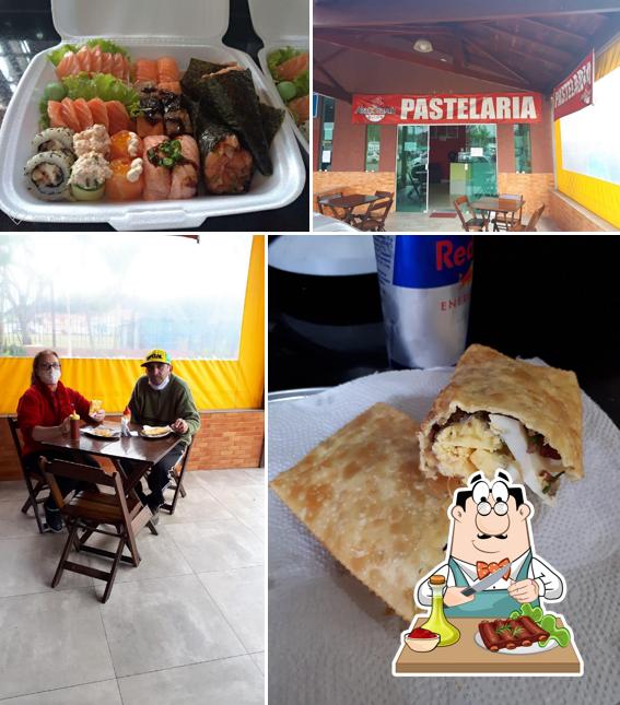 Experimente pratos de carne no Pastelaria Akai Barah