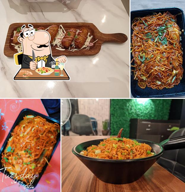 Pad thai at The Pacifique - Café & Lounge