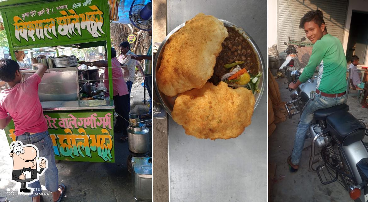 Here's a picture of Vishal Chhole Bhathure wala