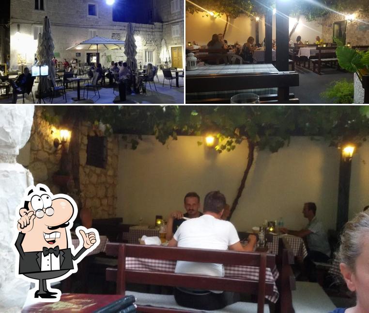 Gli interni di Konoba Bodulo