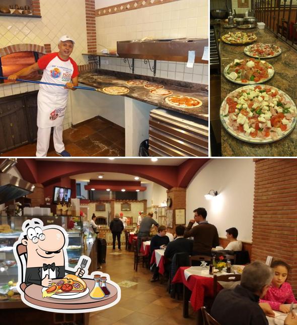 Scegli una pizza a Pizzeria Rimini di Camonita Alberto