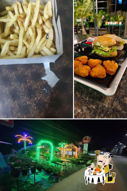 Among different things one can find food and exterior at Jays Burger