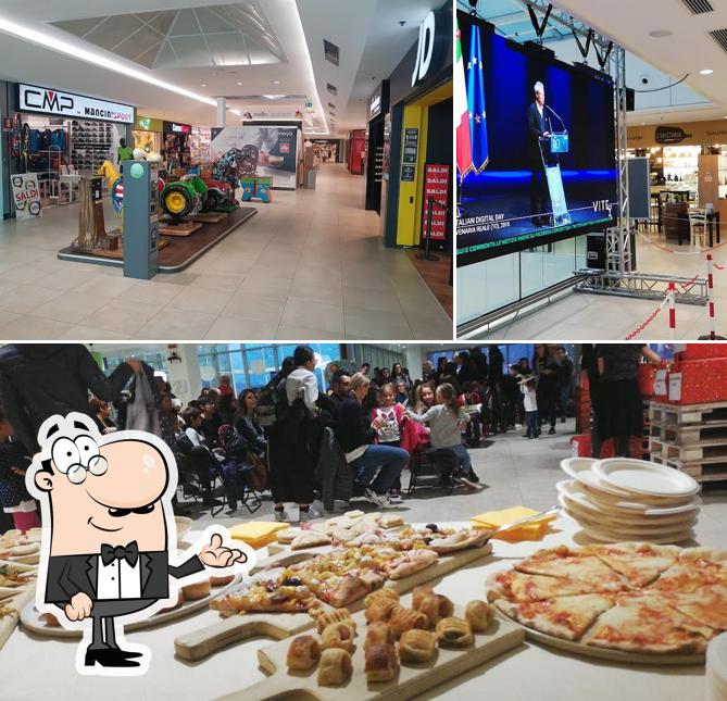 Siediti a un tavolo di L'Hostaria