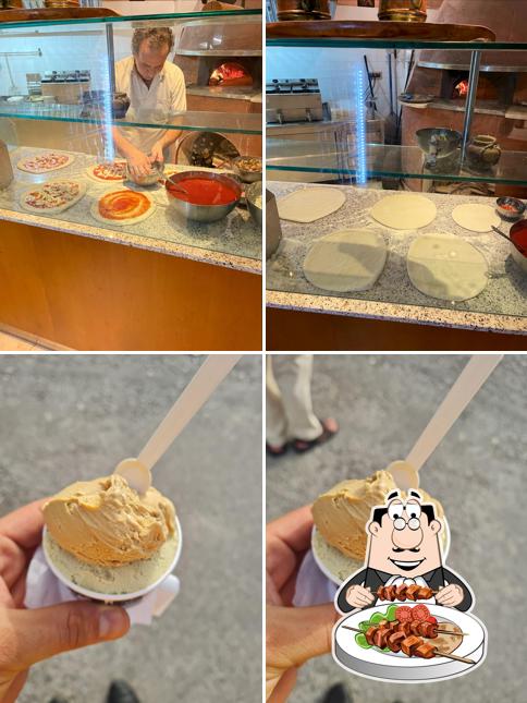 Platti al Pizzeria Napolimania