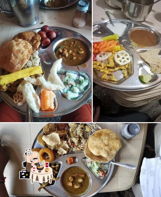 Food at Pramod Bhojnalay