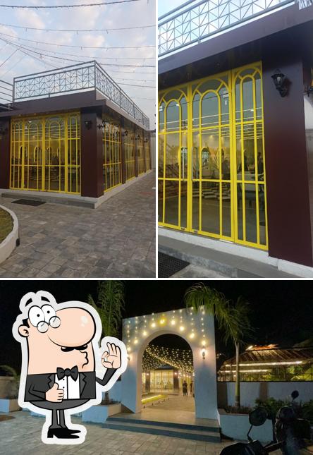 Here's a pic of Size Zero Cafe Restro - Kalawad Road