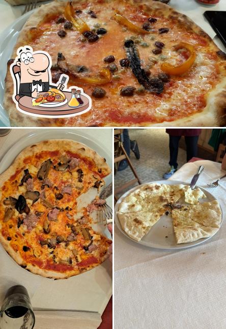 Scegli una pizza a Pizzeria Ristorante Sass Maor