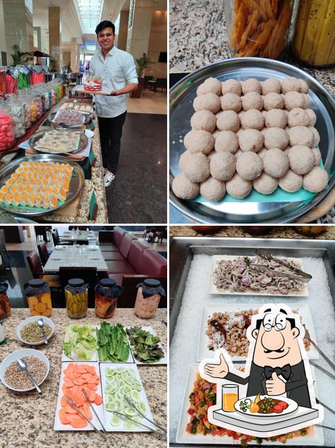 Meals at MoMo Cafe - Courtyard By Marriott Hotel, Chakan